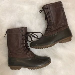Duck Boot Style Boots